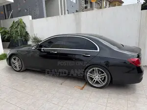 Mercedes-Benz E300 2017 Black