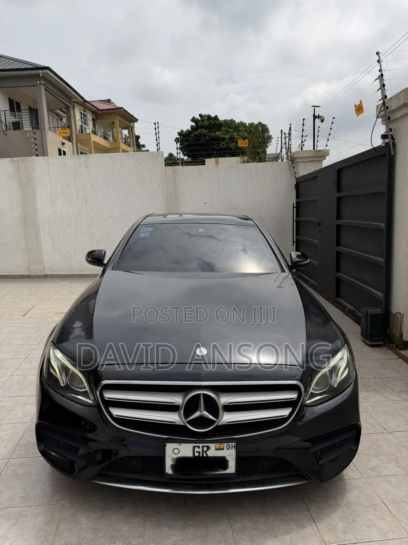 Mercedes-Benz E300 2017 Black