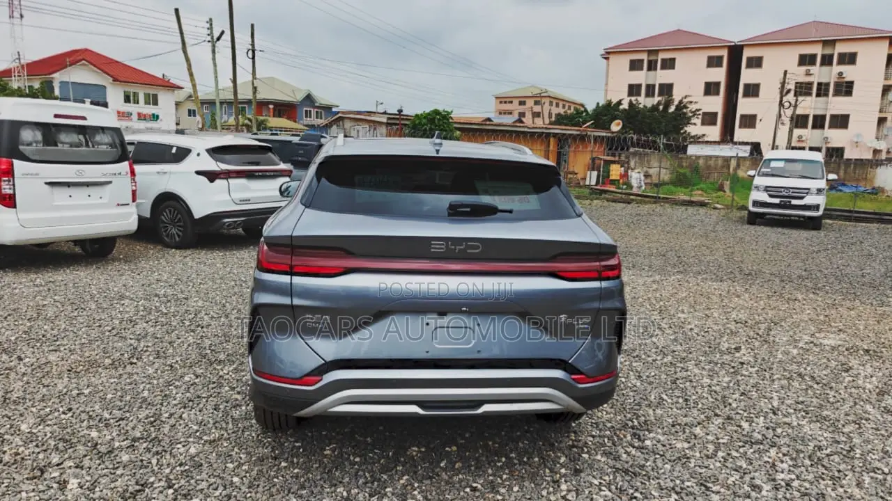 BYD Song Plus DM-i 2024 Gray