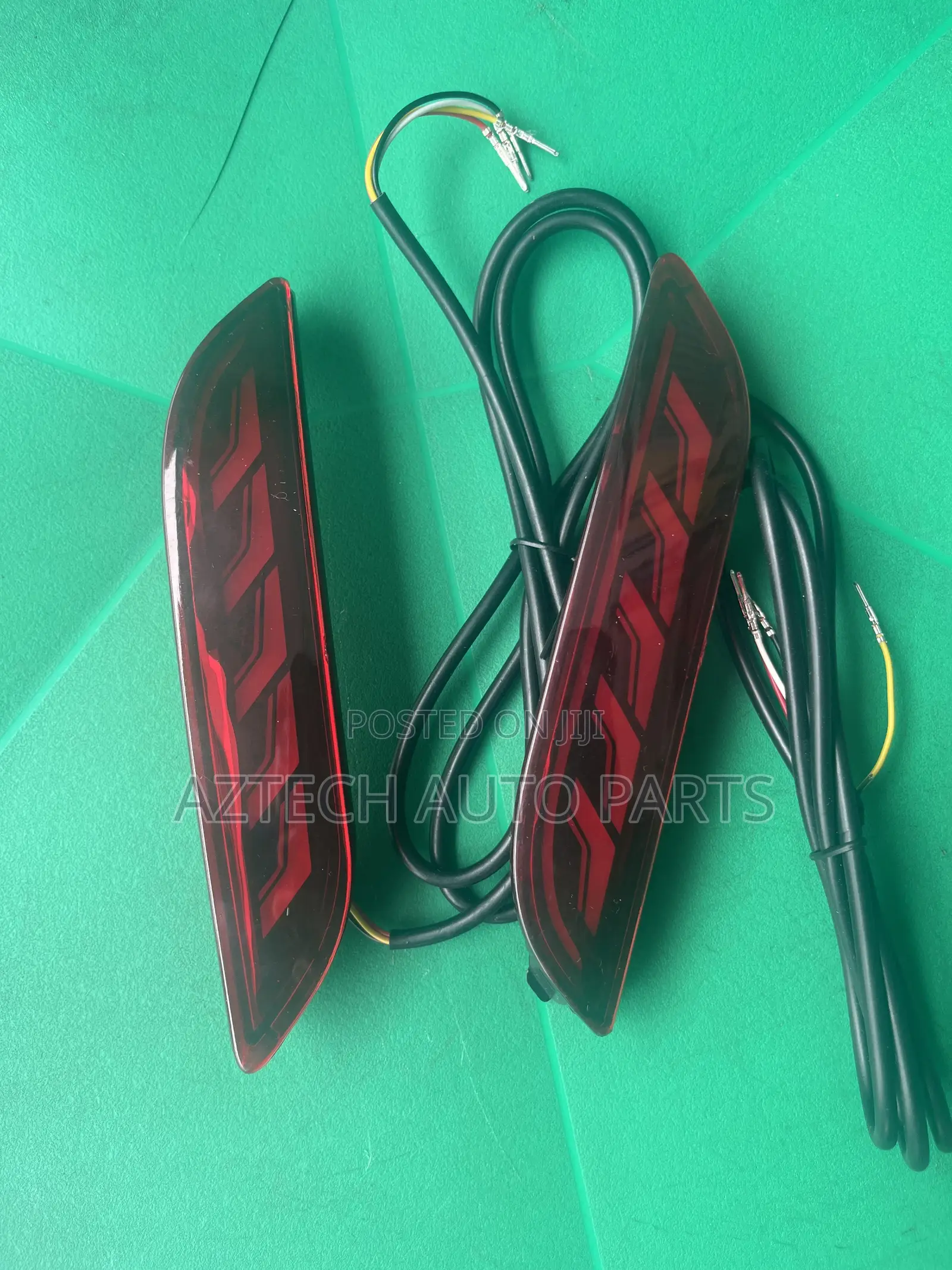 Toyota Camry 2018 2019 2020 Back Bumper Reflector (LED)