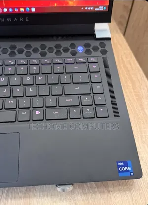 New Laptop Alienware M15X R2 32GB Intel Core i9 SSD 1T