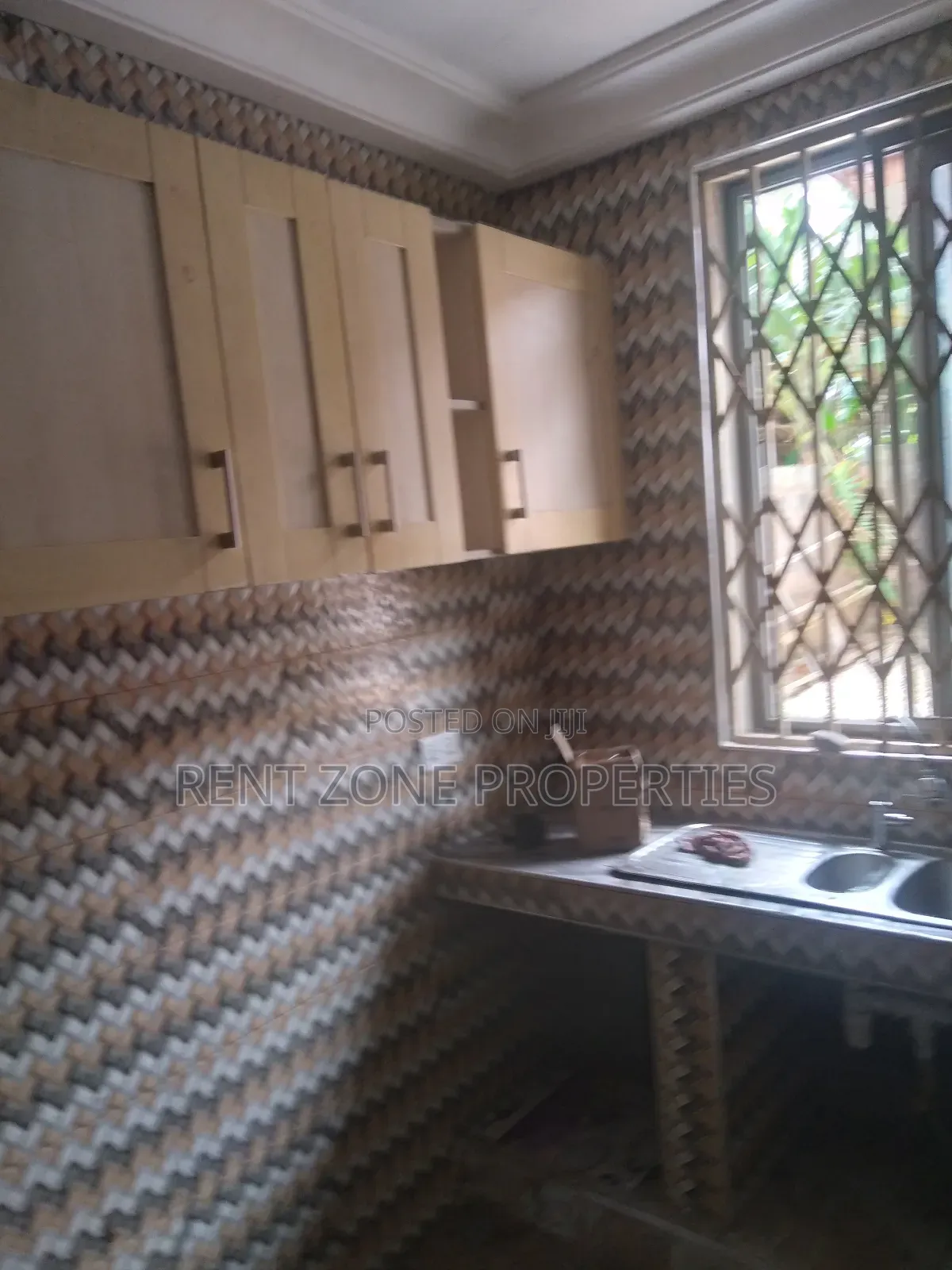 2bdrm Apartment in Ofankor for rent