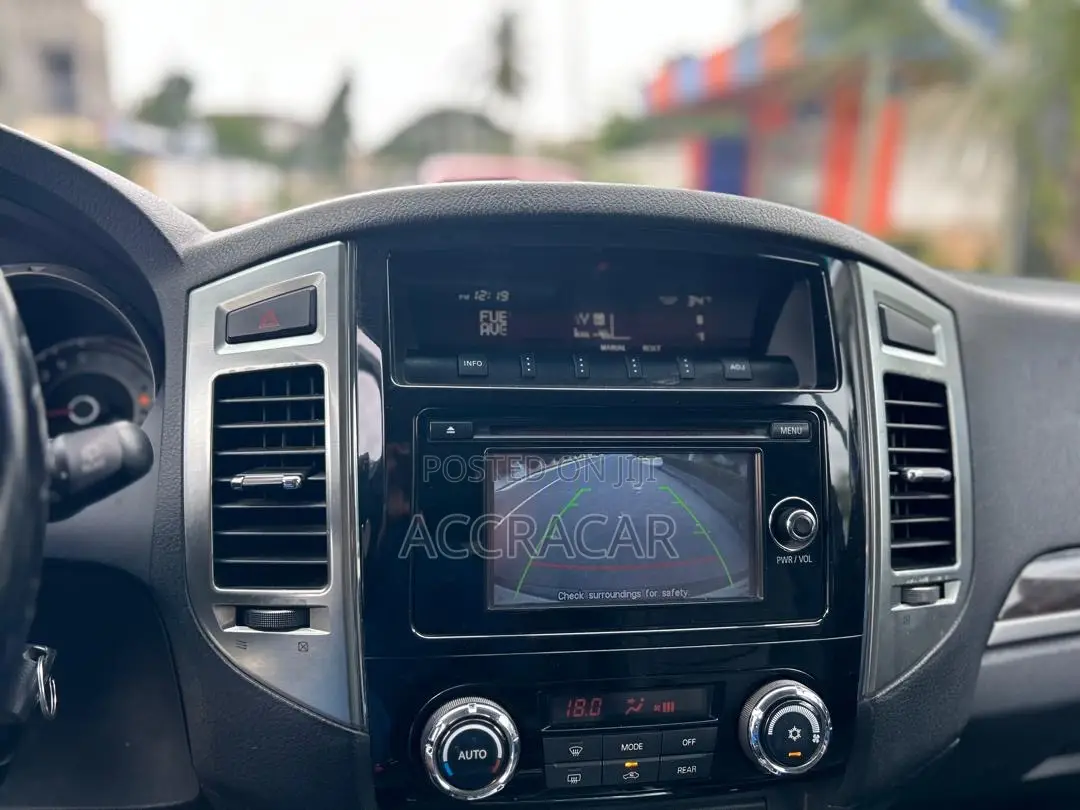 Mitsubishi Pajero 2021 Black