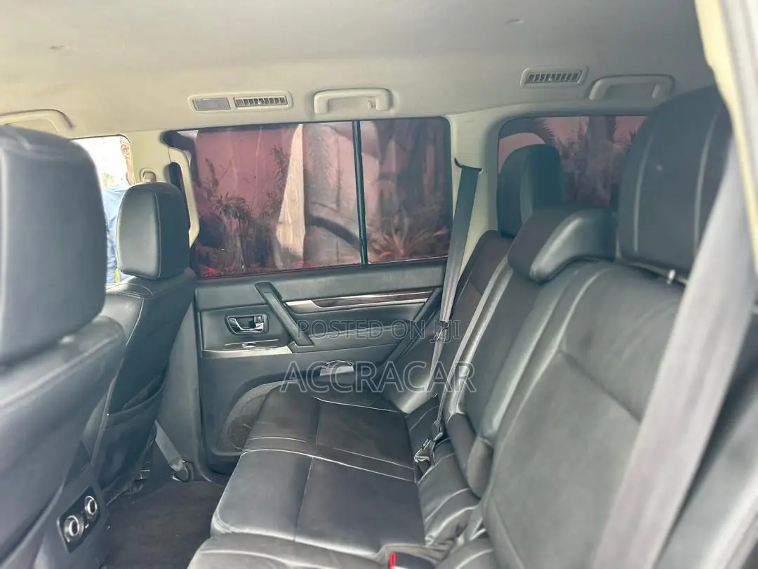 Mitsubishi Pajero 2021 Black