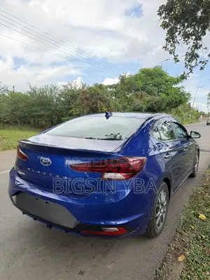 Hyundai Elantra Limited 2020 Blue