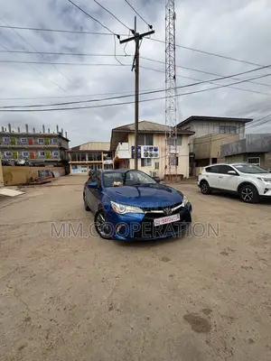 Toyota Camry LE 4dr Sedan (2.5L 4cyl 6A) 2016 Blue