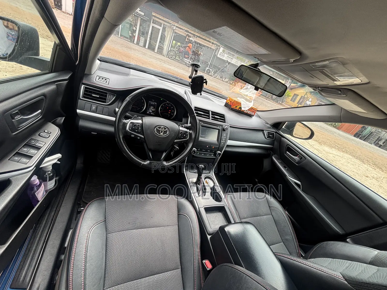 Toyota Camry LE 4dr Sedan (2.5L 4cyl 6A) 2016 Blue