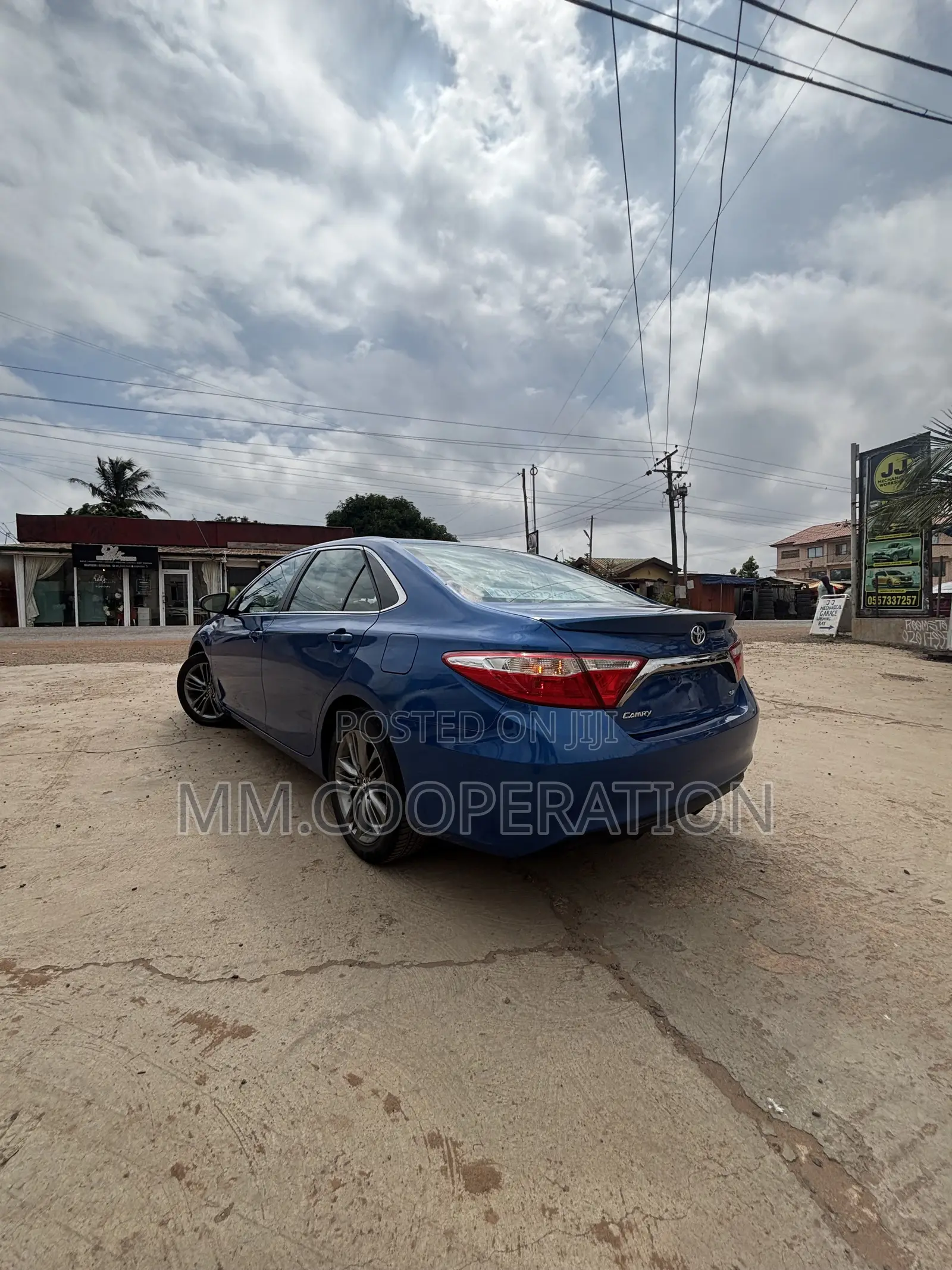 Toyota Camry LE 4dr Sedan (2.5L 4cyl 6A) 2016 Blue