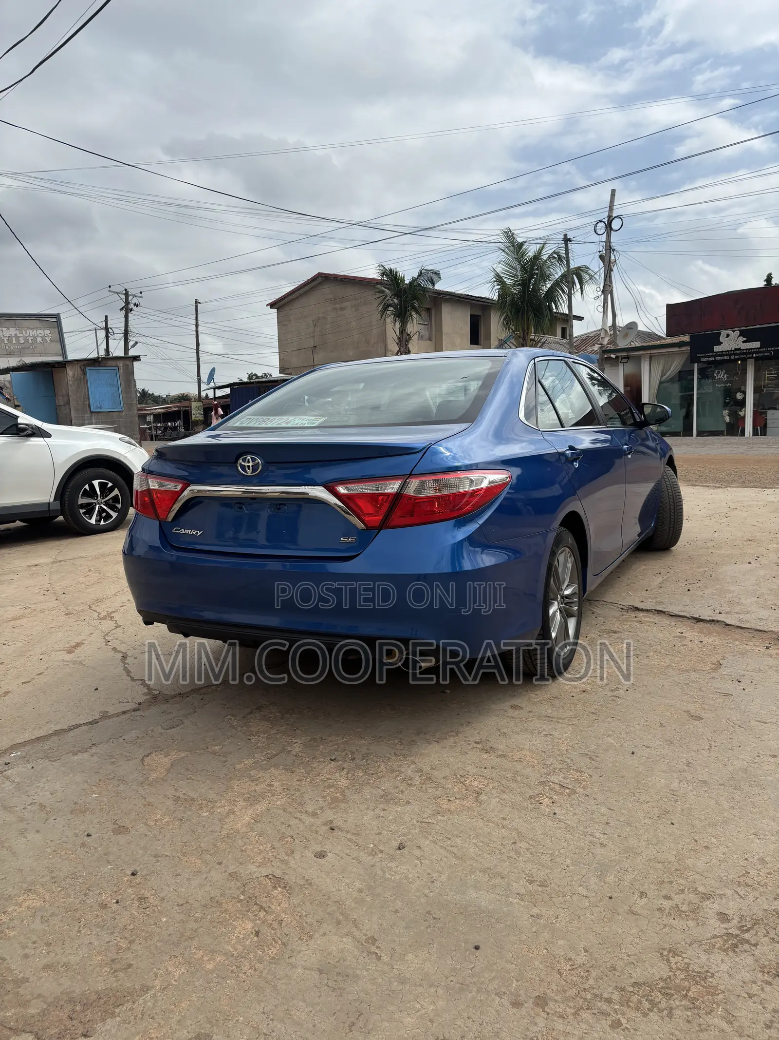 Toyota Camry LE 4dr Sedan (2.5L 4cyl 6A) 2016 Blue