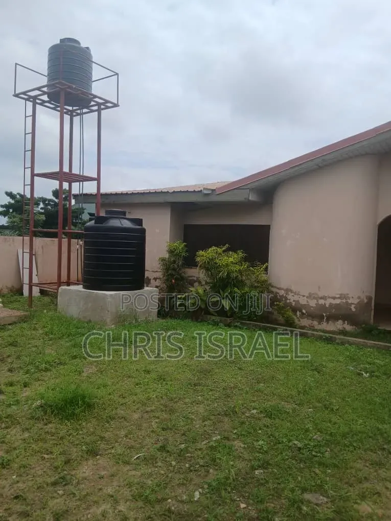 4bdrm House in Oyibi Benarpat, Pentecost for rent