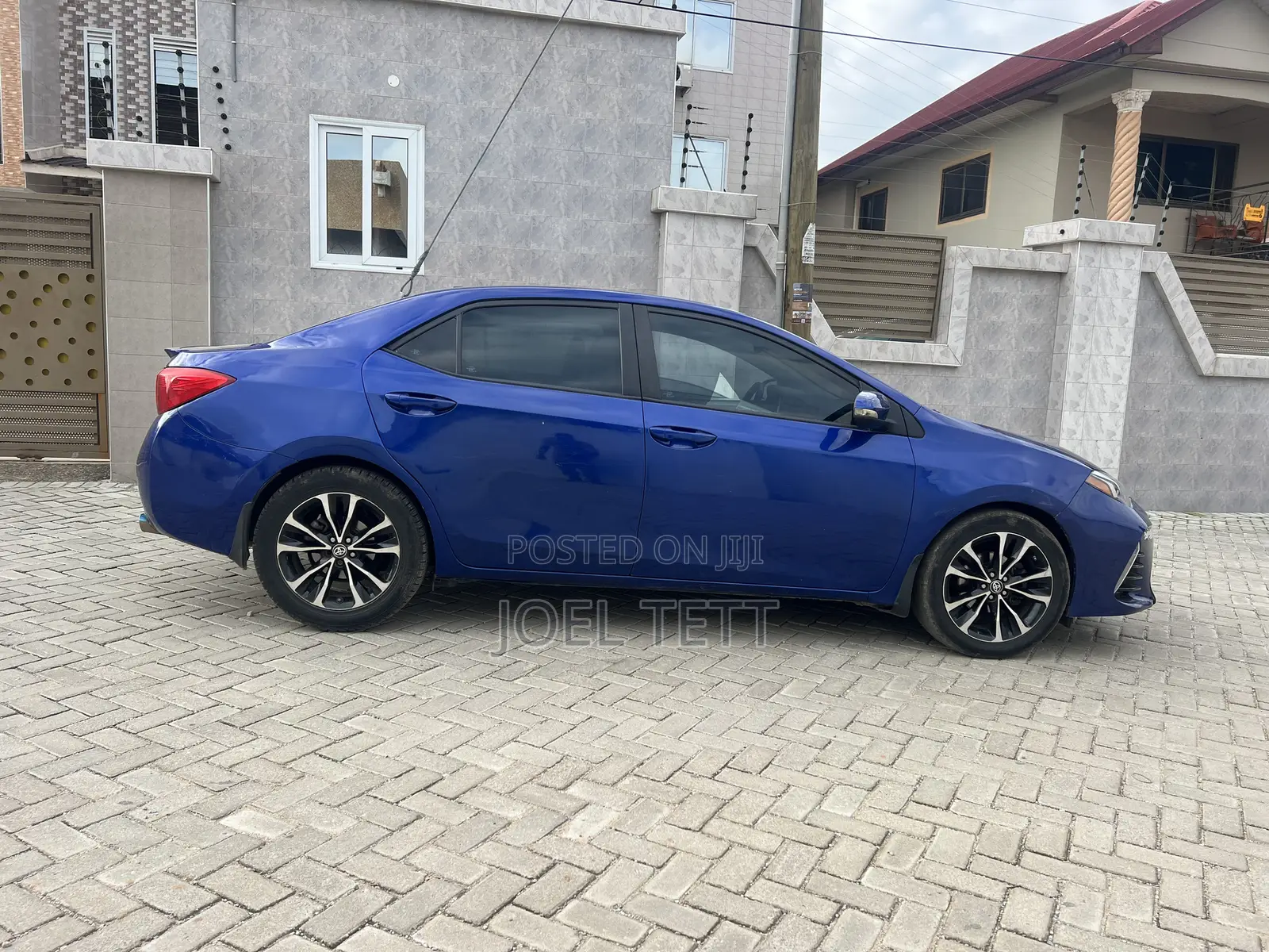 Toyota Corolla XSE (1.8L 4cyl 2A) 2019 Blue