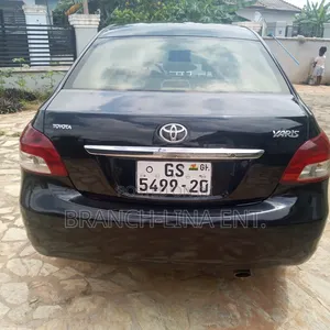 Toyota Yaris SE Hatchback 5dr 2012 Black