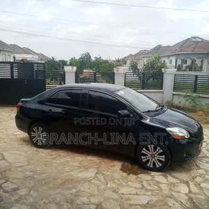 Toyota Yaris SE Hatchback 5dr 2012 Black