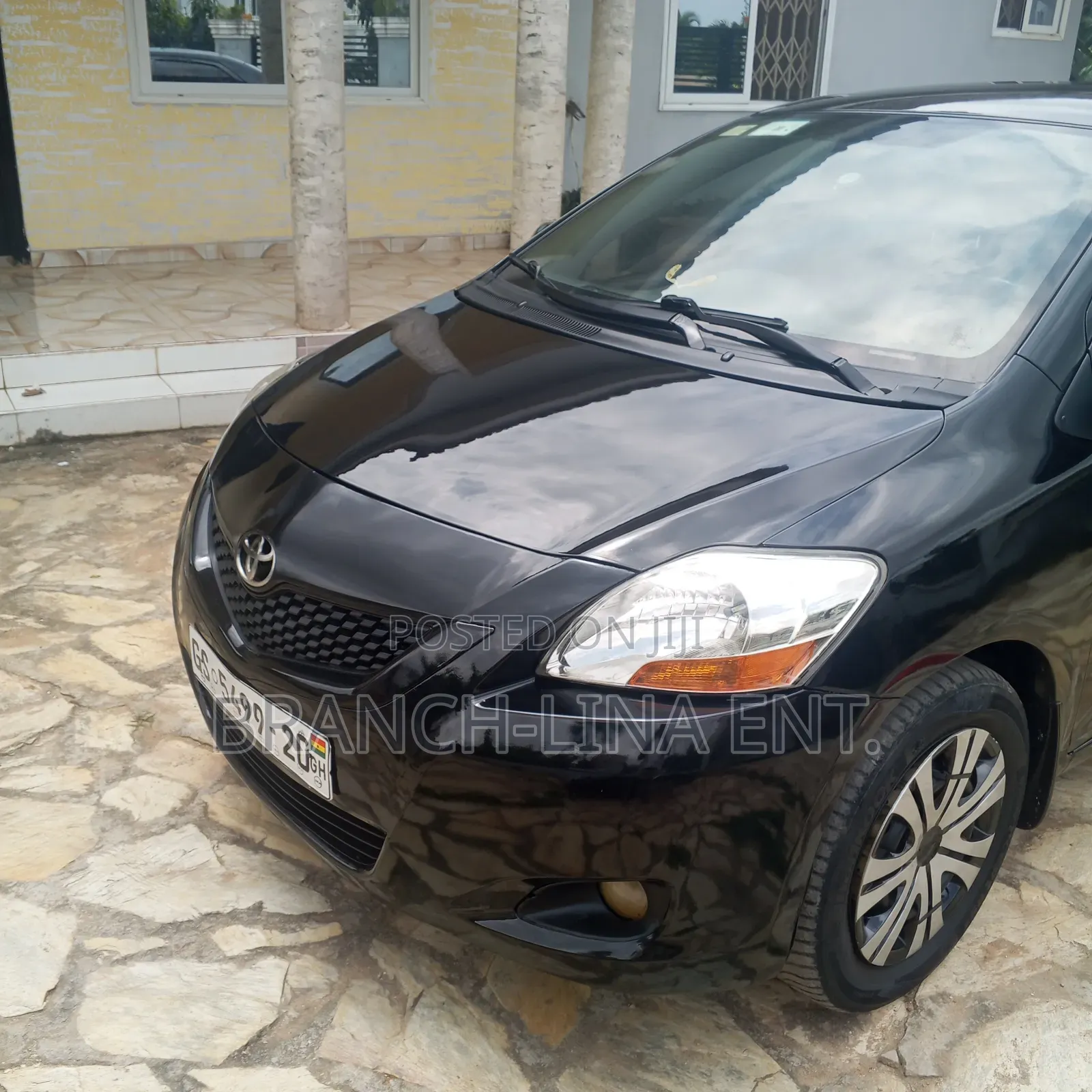 Toyota Yaris SE Hatchback 5dr 2012 Black