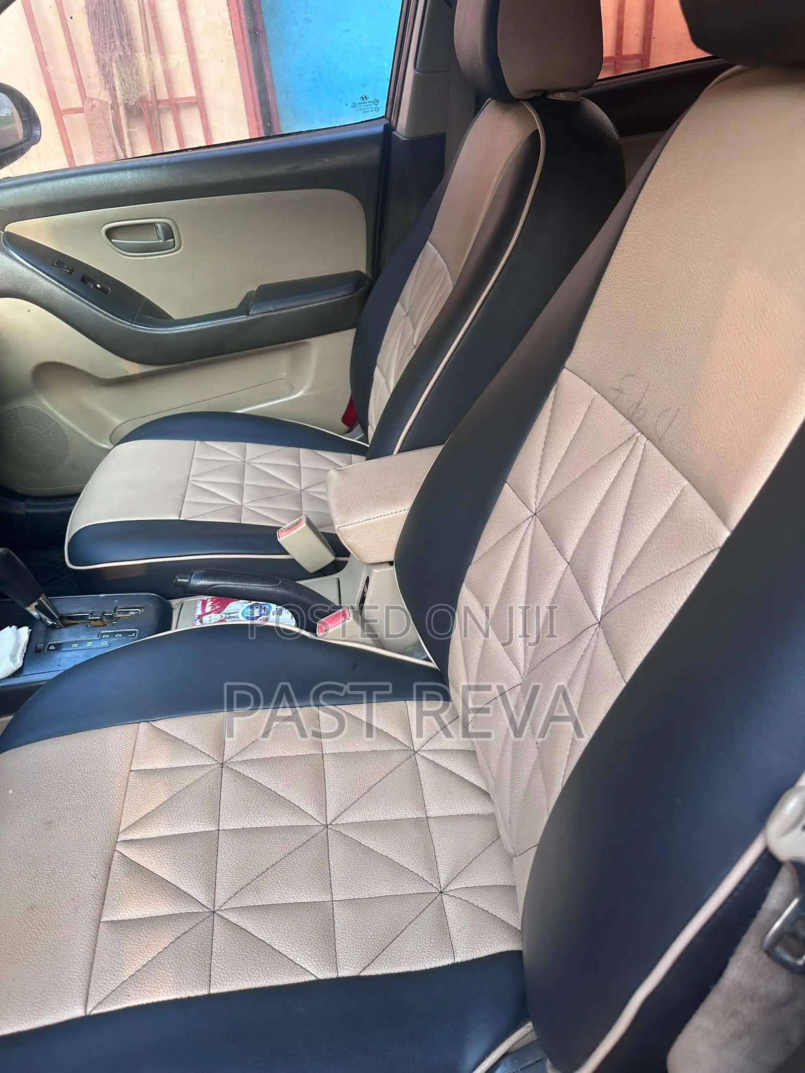 Hyundai Elantra 2010 Blue