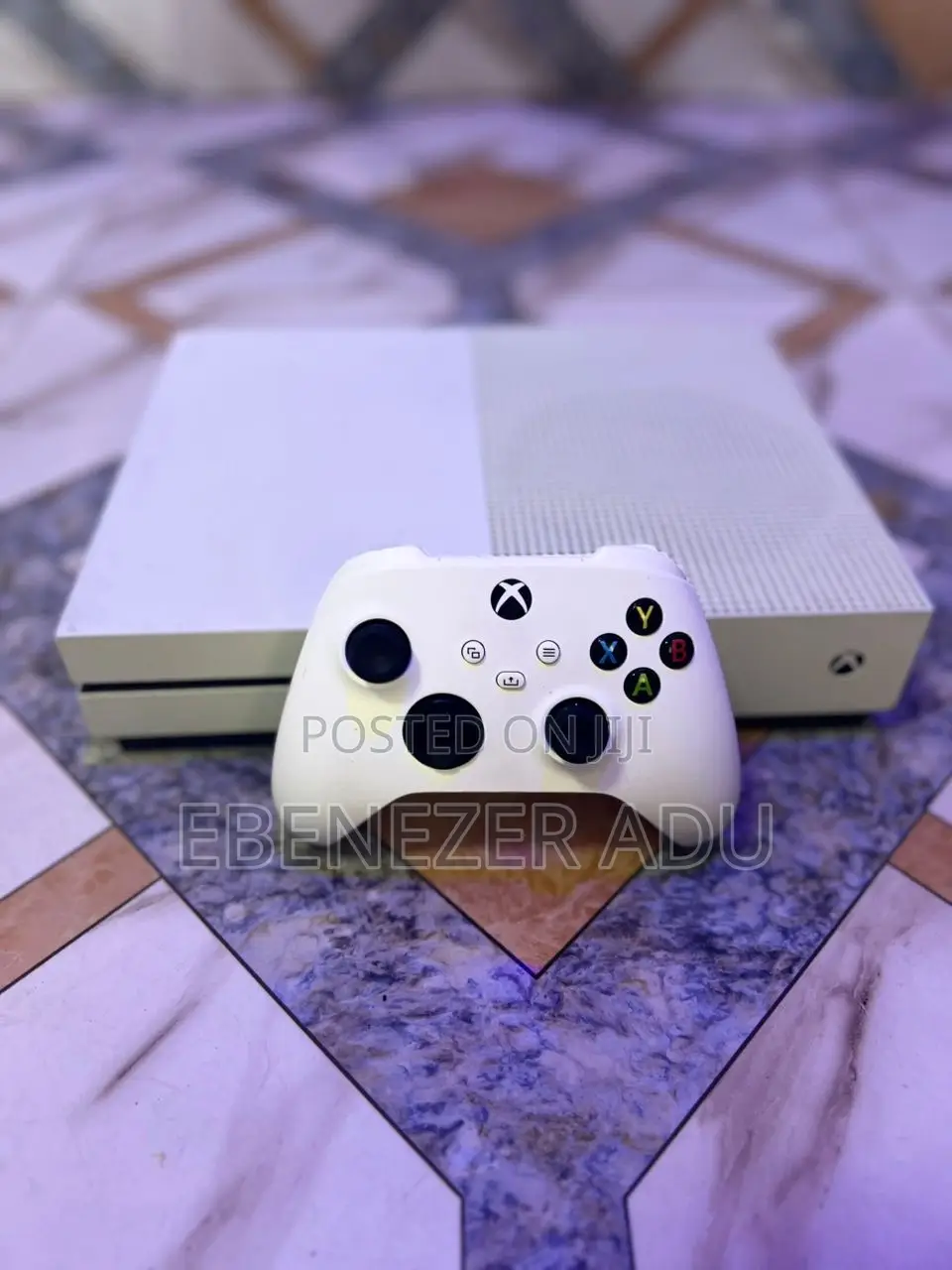 Xbox One S Bundle – Controller + 17 Games Inclusive