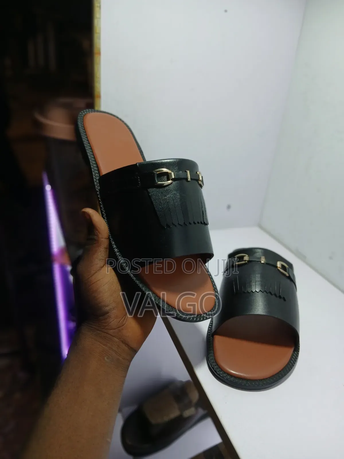 Valgo Shoes