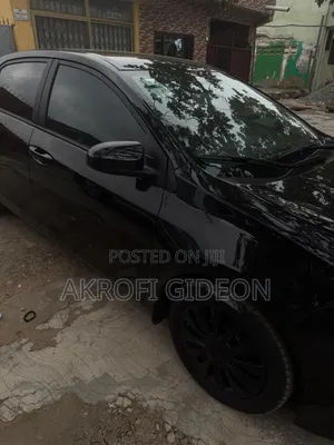 Toyota Corolla 2016 Black
