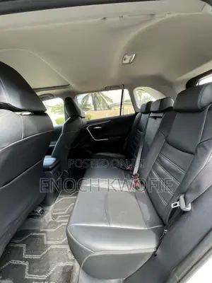 Toyota RAV4 2023 White