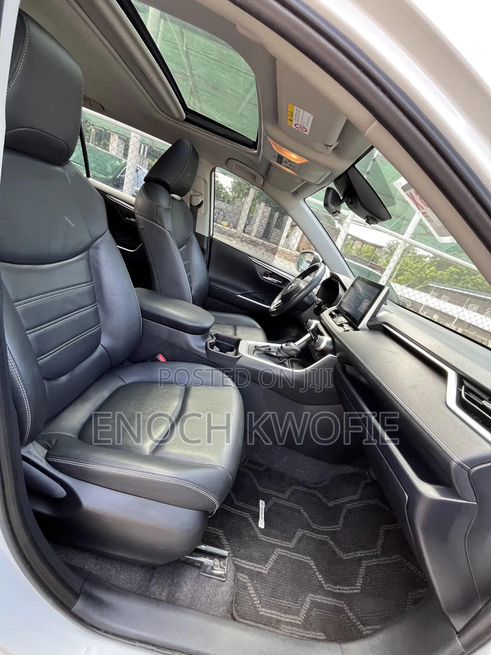 Toyota RAV4 2023 White