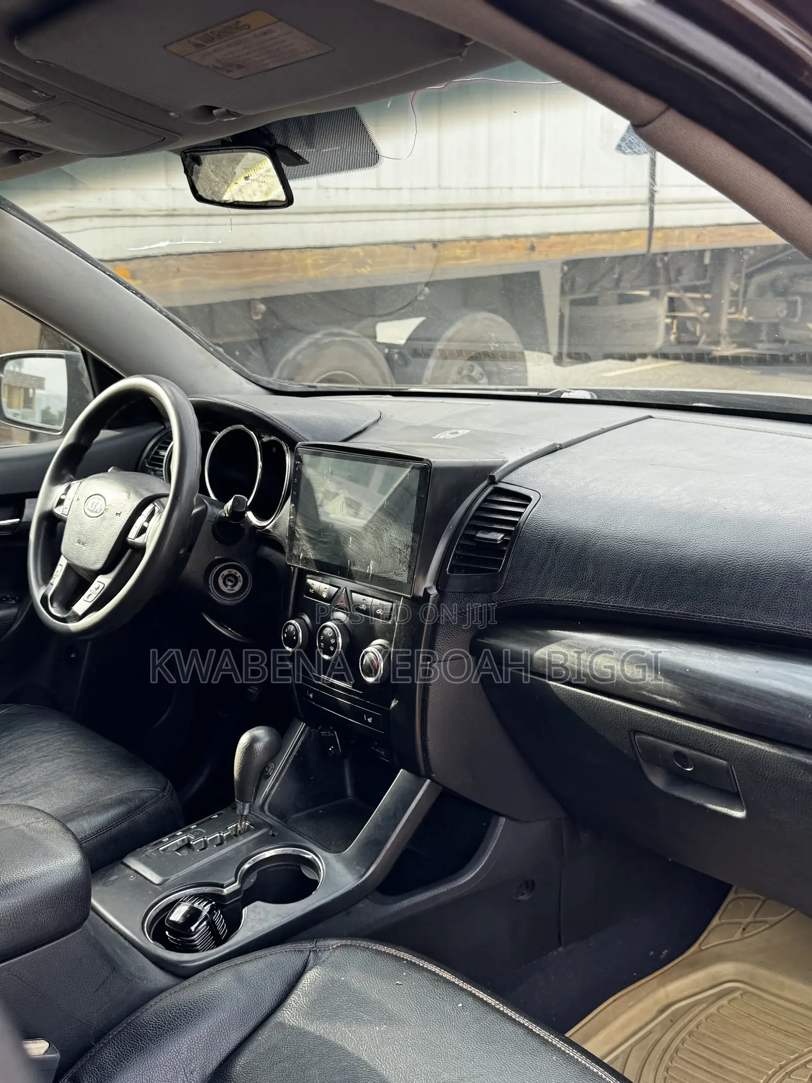 Kia Sorento 2011 Brown