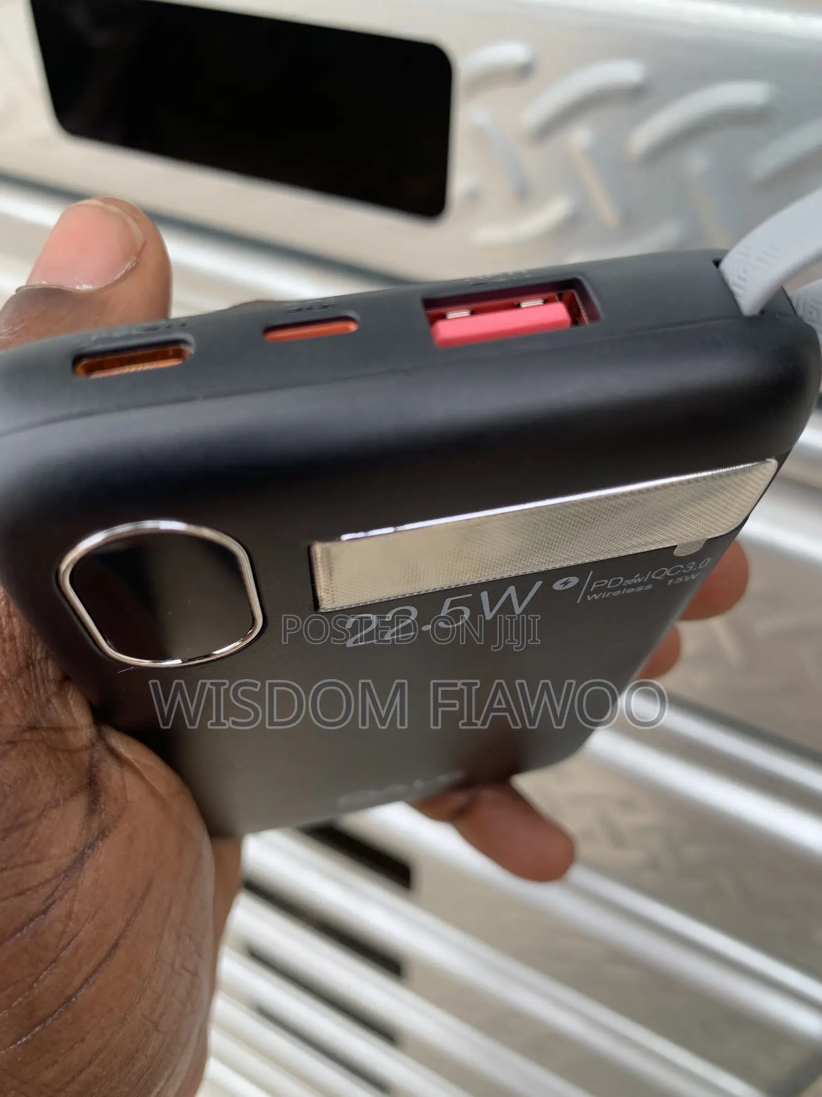OALE iMagsafe 1 Wireless Powerbank