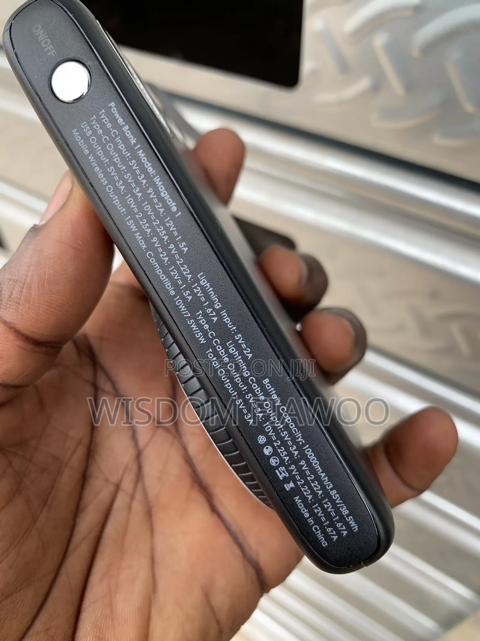 OALE iMagsafe 1 Wireless Powerbank