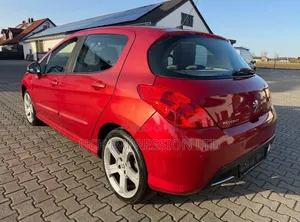Peugeot 308 2014 Red