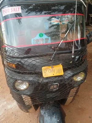 Bajaj RE 2023 Black
