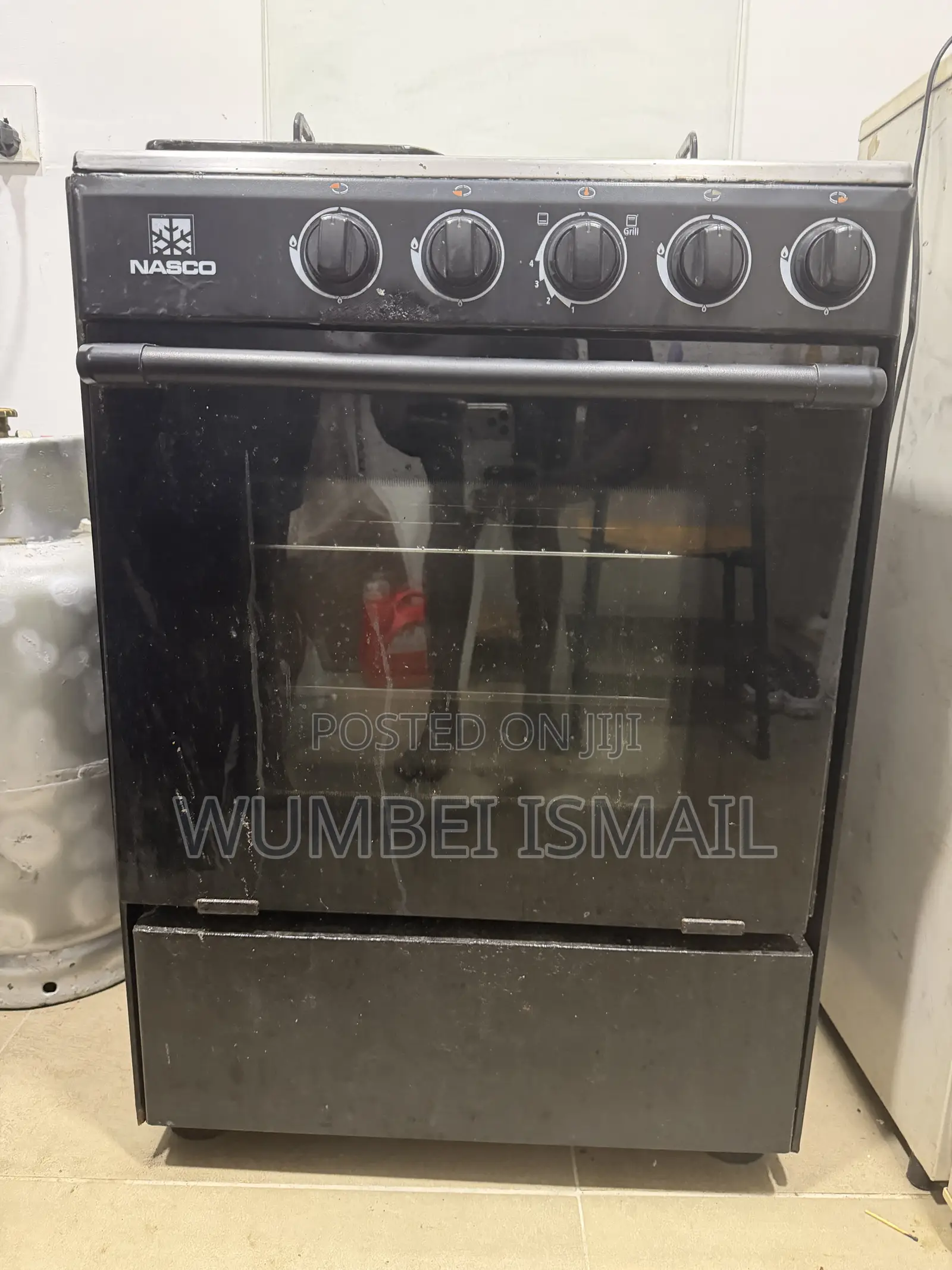 Gas Stove With Gas Cylinder