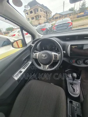 Toyota Vitz 2015 Yellow