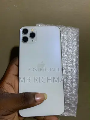 Apple iPhone 11 Pro Max 64 GB White