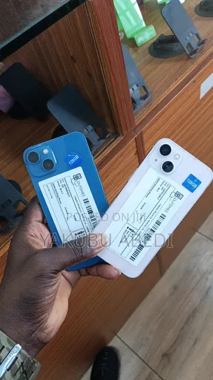 Apple iPhone 13 128 GB White