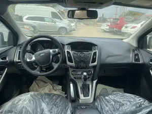 Ford Focus S Sedan FWD (2.0L 4cyl 5M) 2012 White