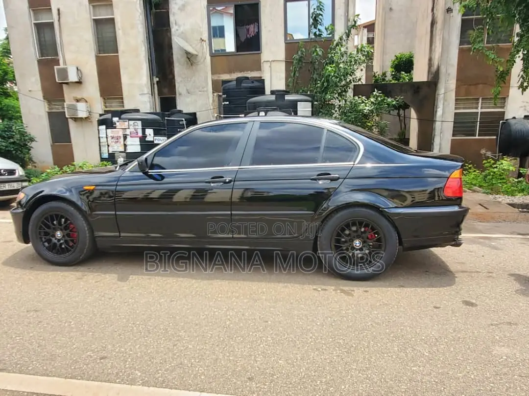 BMW 318i 2005 Black
