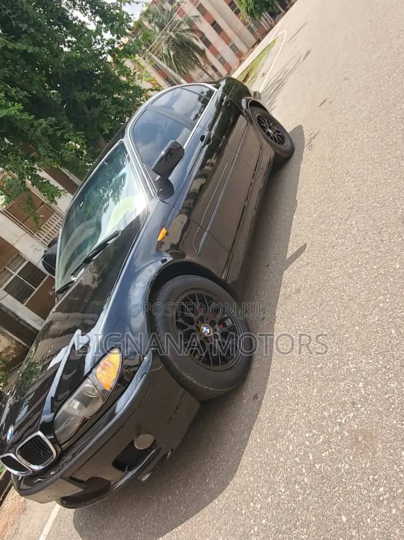 BMW 318i 2005 Black