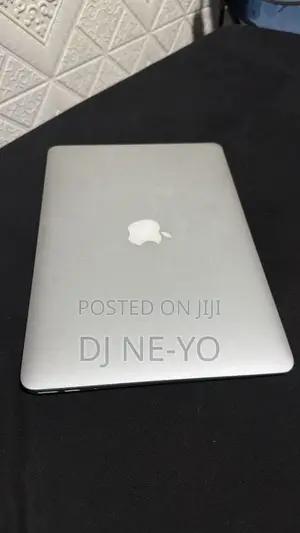 Laptop Apple MacBook Pro 2017 8GB Intel Core i5 SSD 256GB