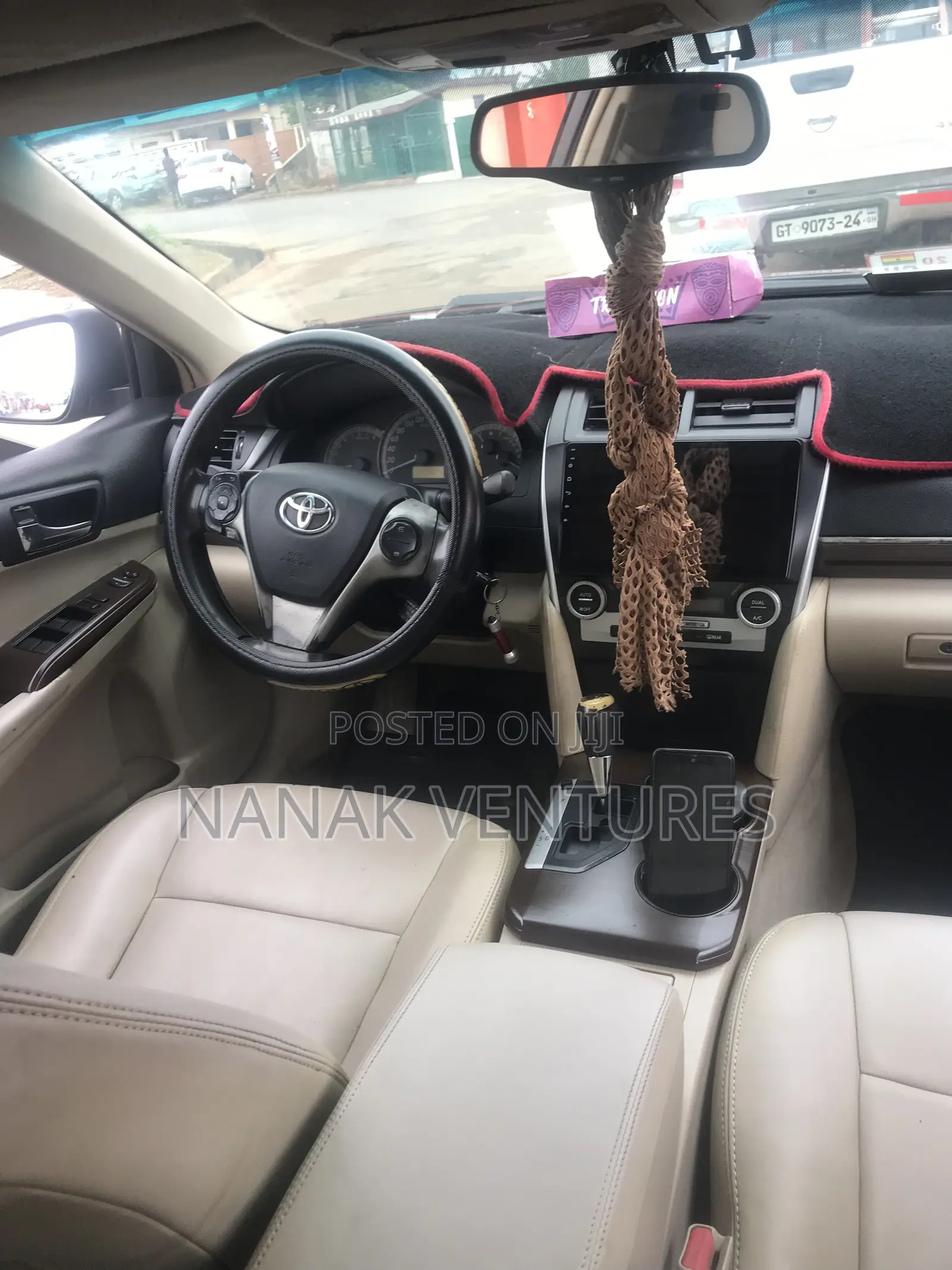 Toyota Camry SE 4dr Sedan (2.5L 4cyl 6A) 2014 Black
