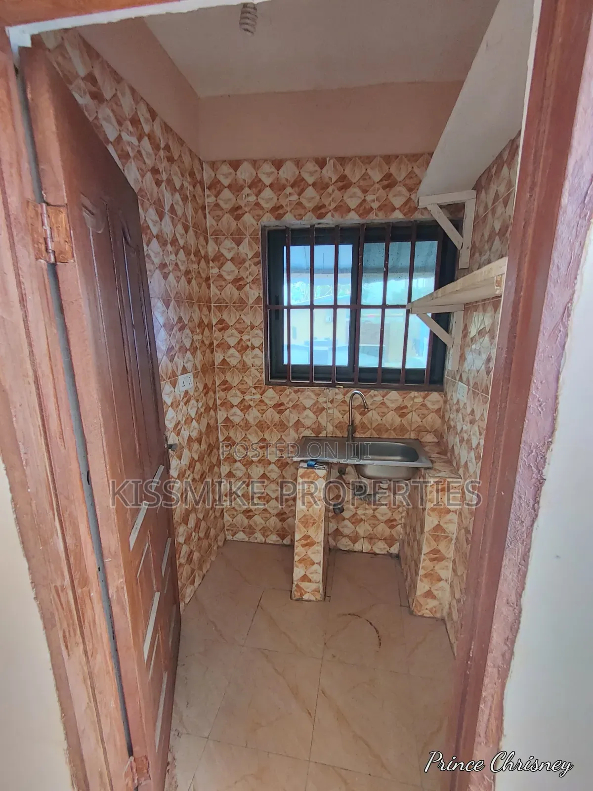 1bdrm Apartment in Kismike Investment, Nyanmekye for rent