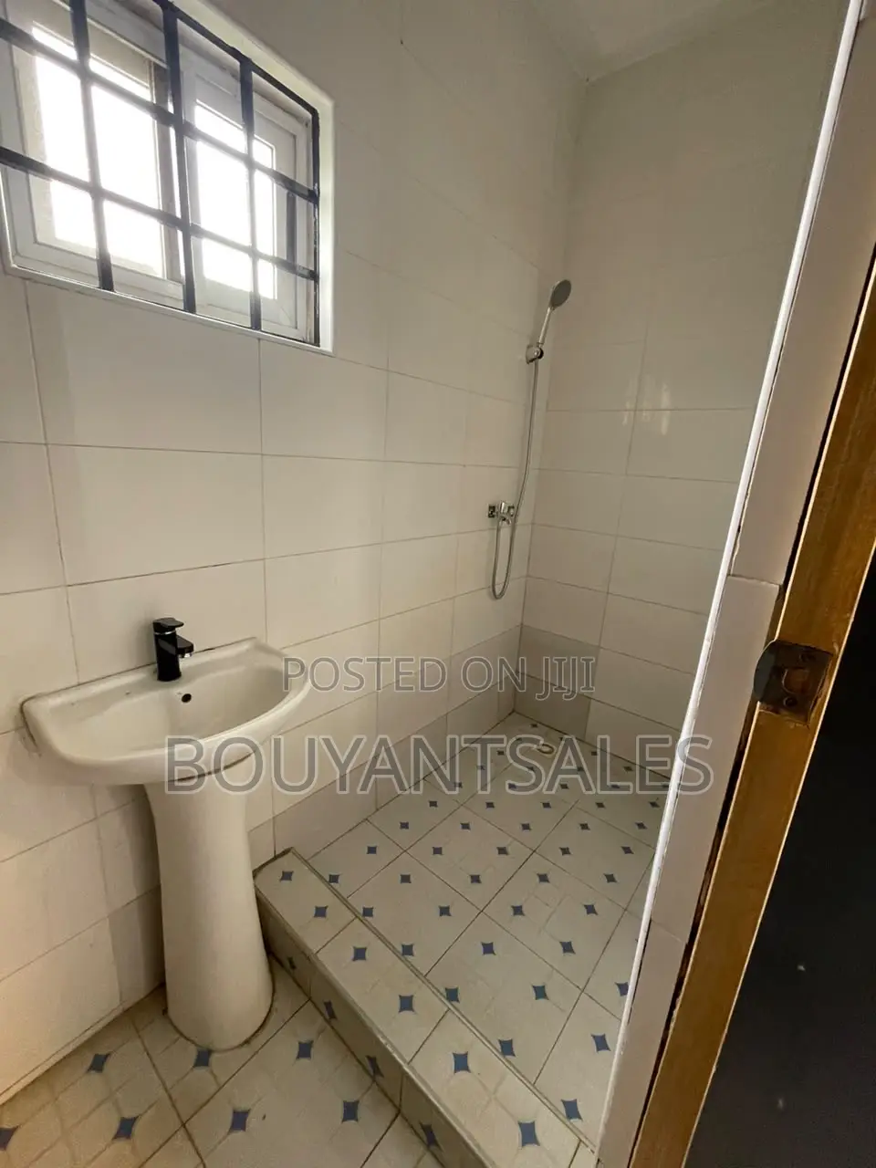 2bdrm Apartment in Adenta for rent