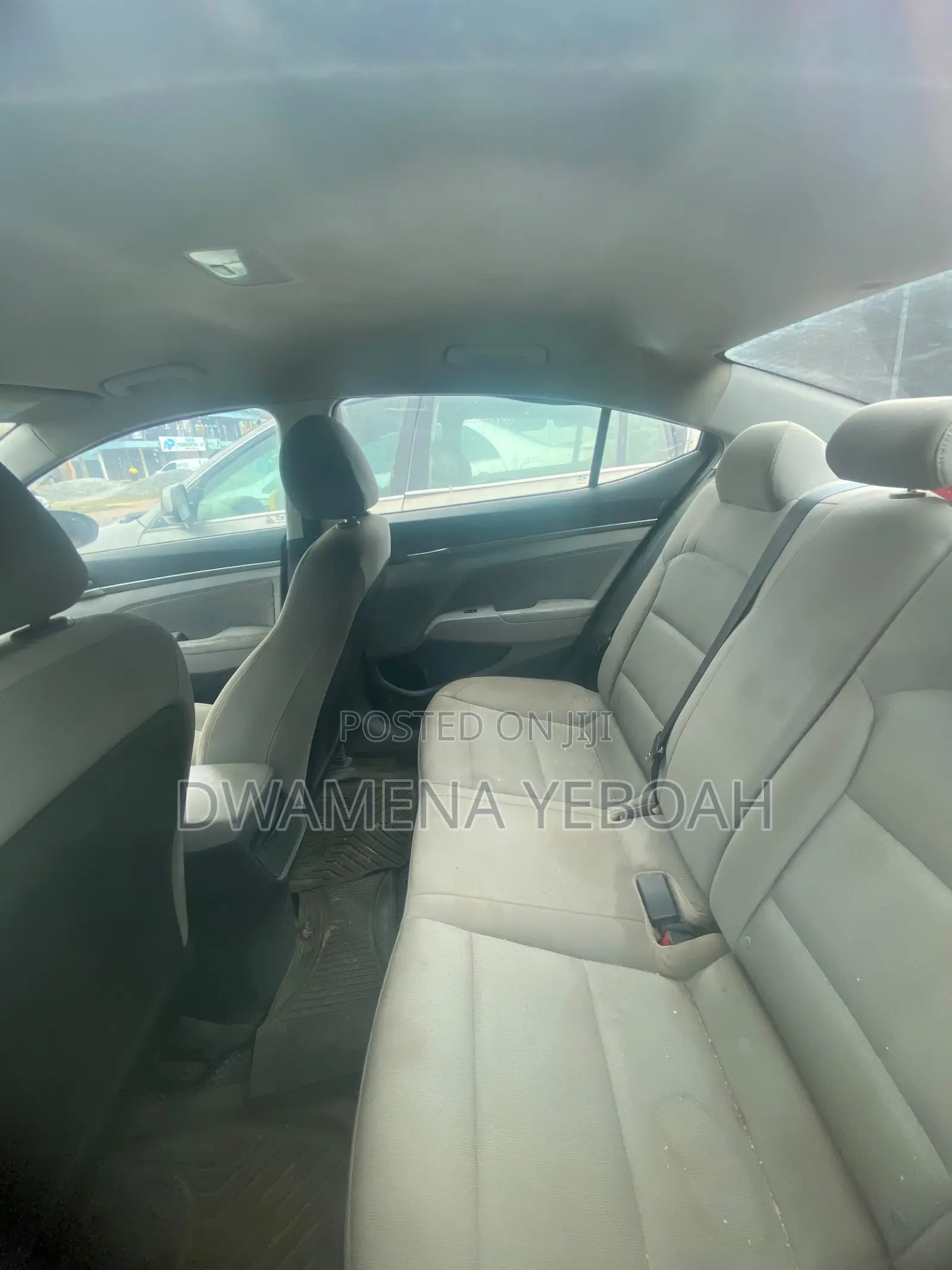 Hyundai Elantra Limited Sedan FWD (2.0L 4cyl 6A) 2017 Silver