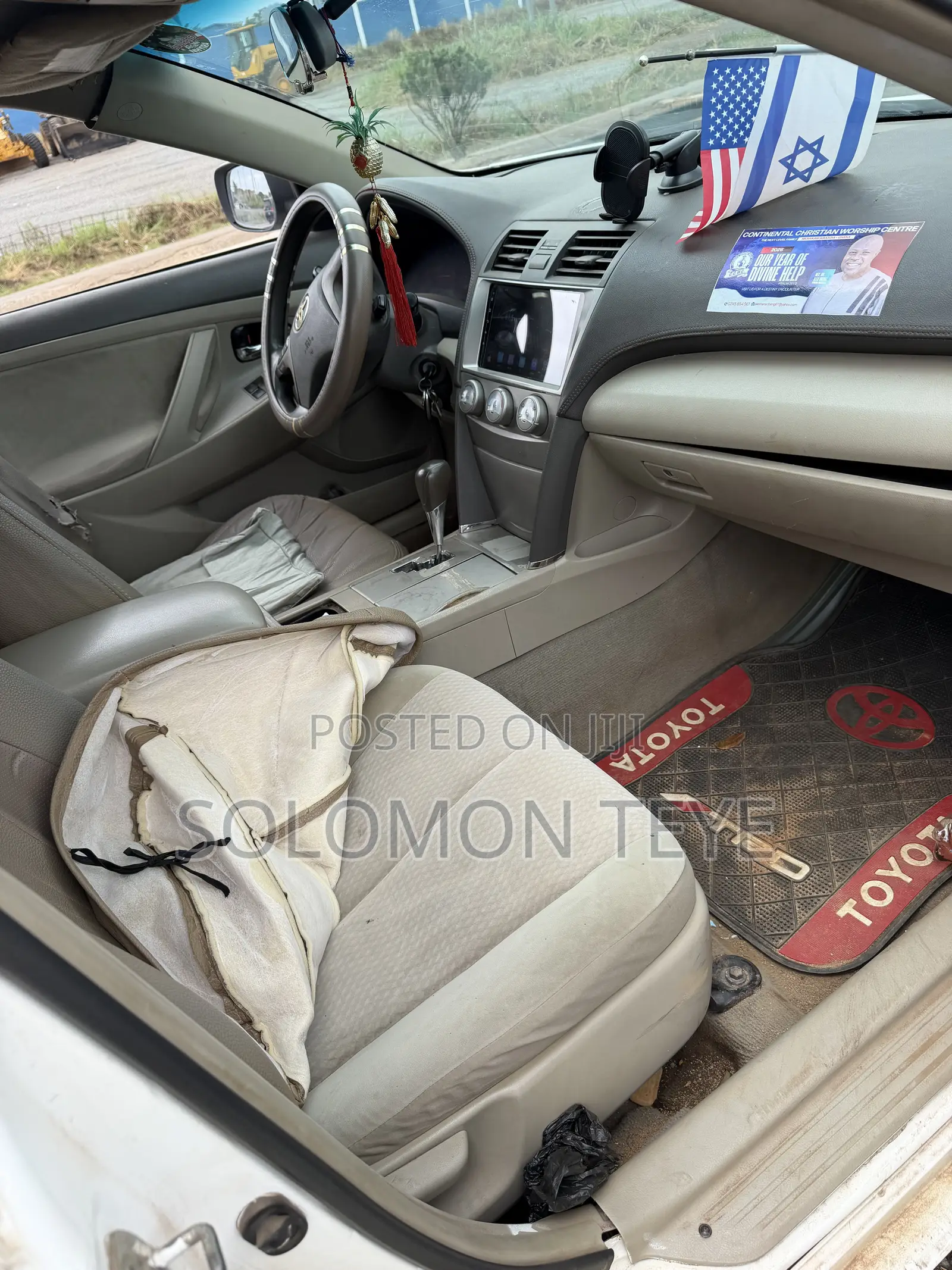 Toyota Camry LE 4dr Sedan (2.5L 4cyl 6A) 2011 White