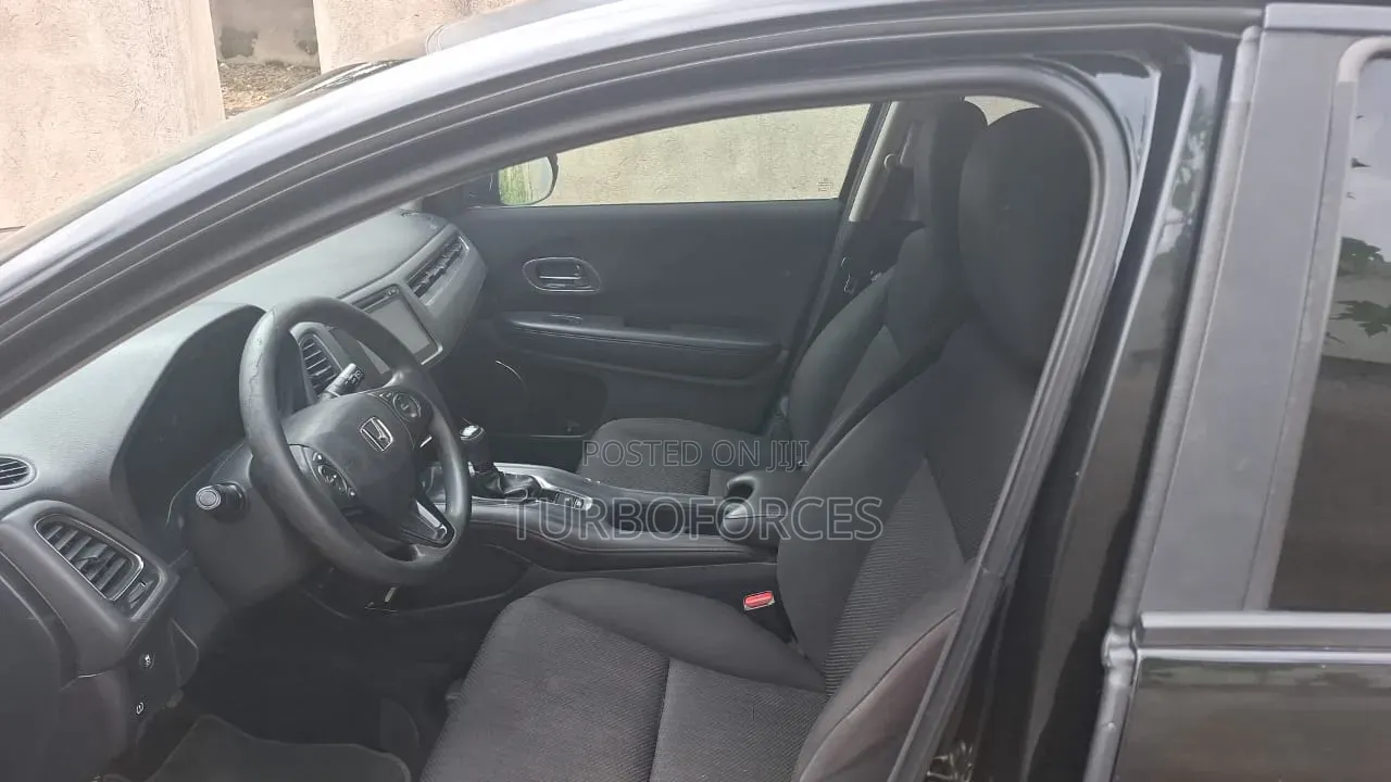 Honda HR-V 4dr SUV (1.5L 4cyl CVT) 2016 Silver