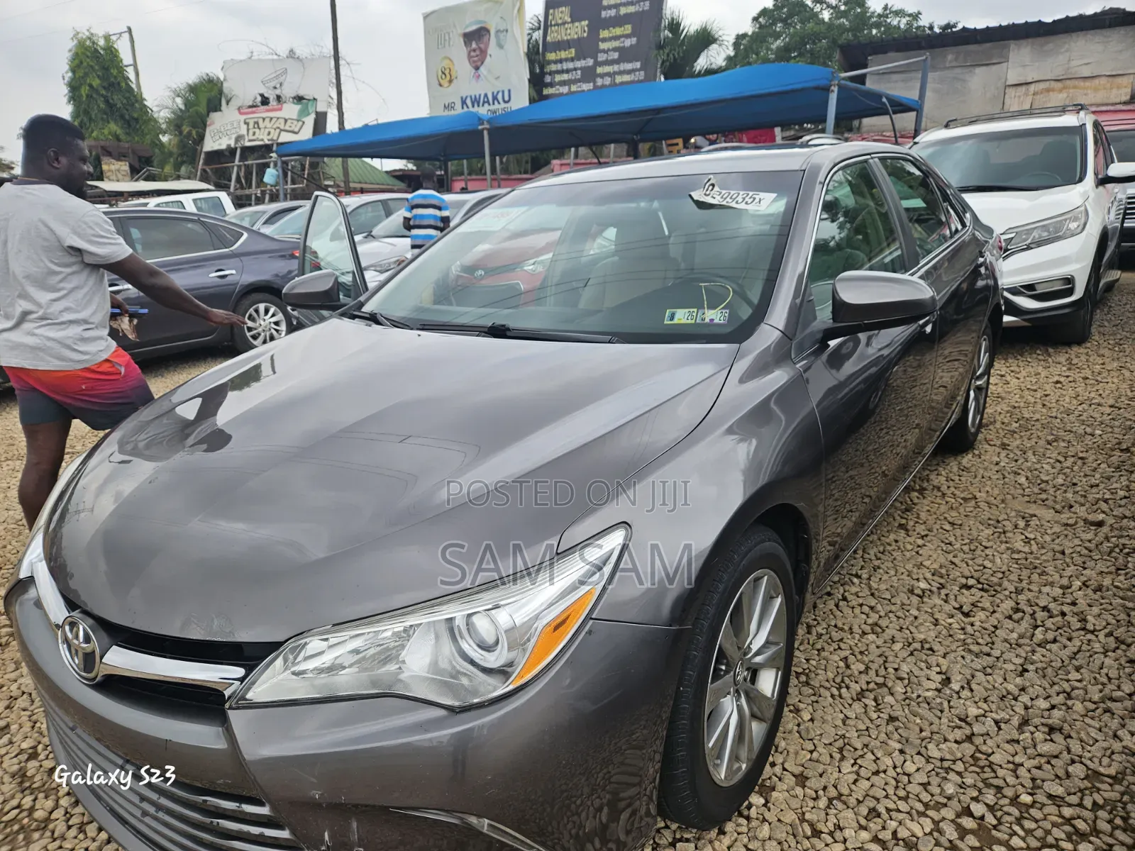 Toyota Camry 2017 Beige