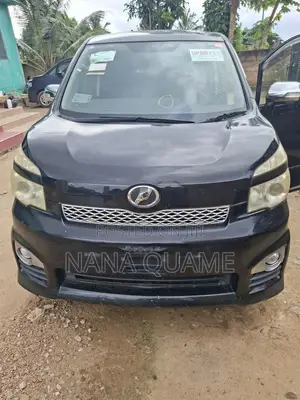 Toyota Voxy 2011 Black