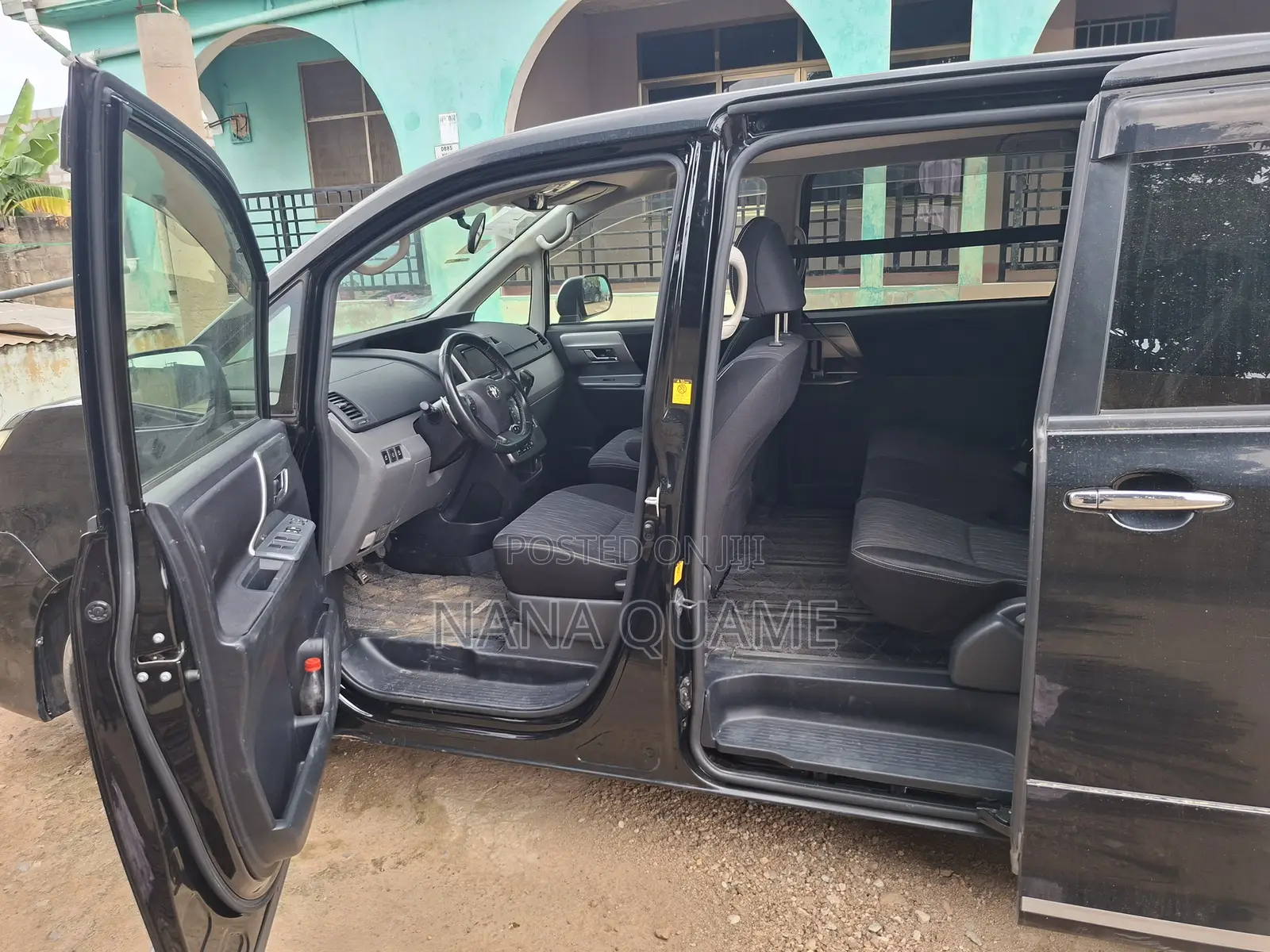 Toyota Voxy 2011 Black