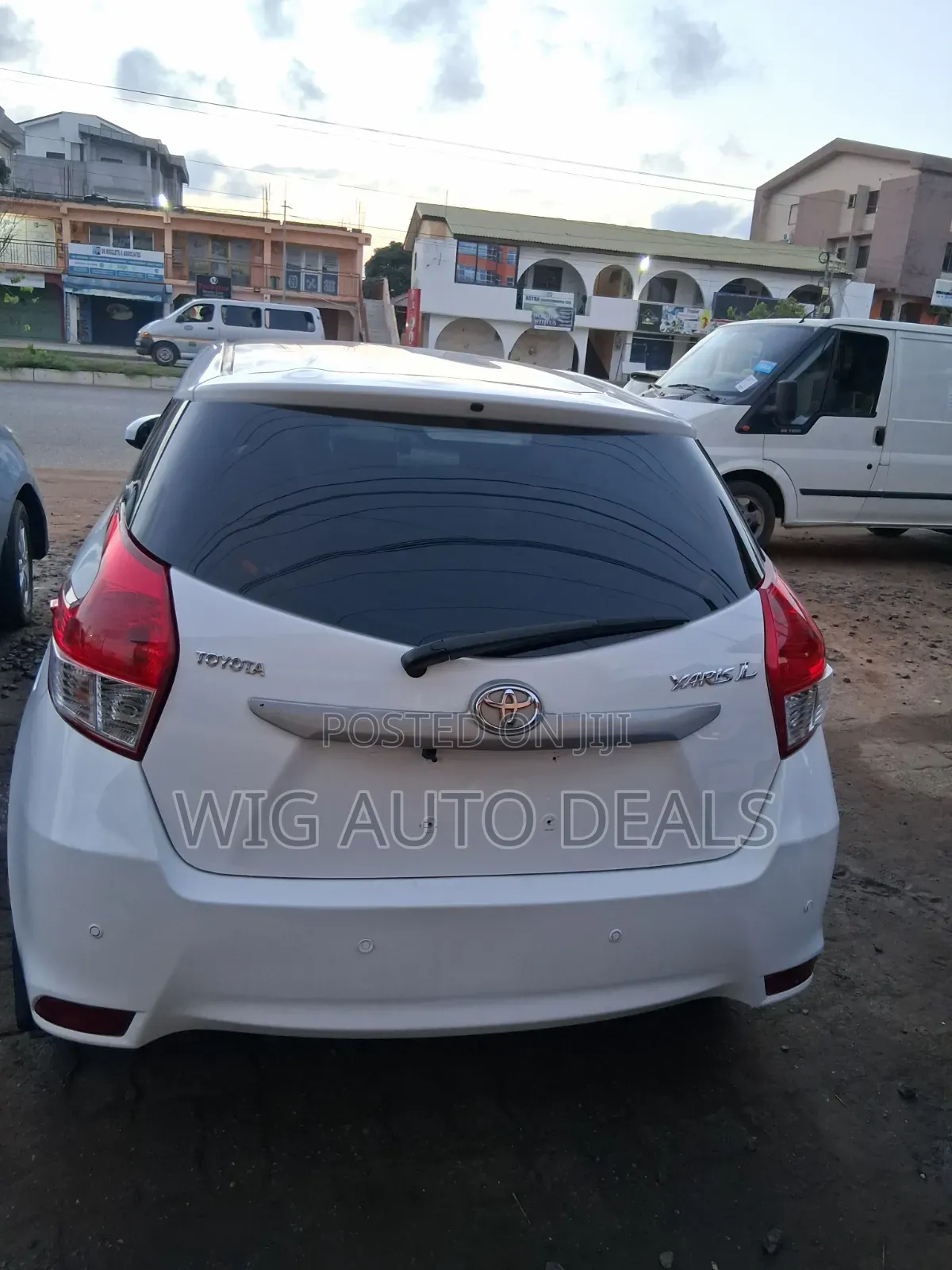 Toyota Yaris 2016 White