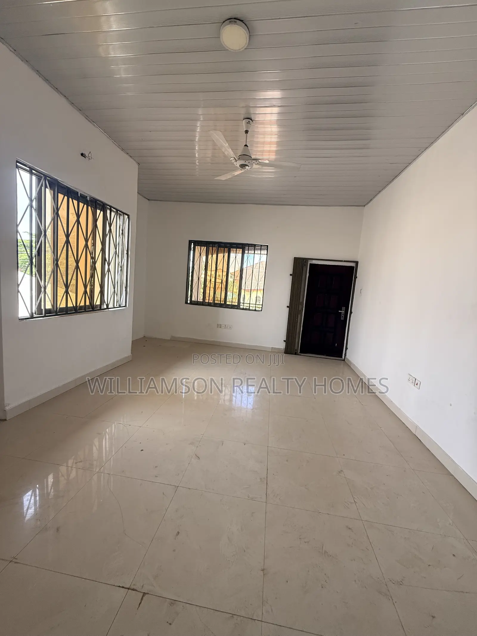 4bdrm Duplex in Community 20 Estate, Spintex for rent