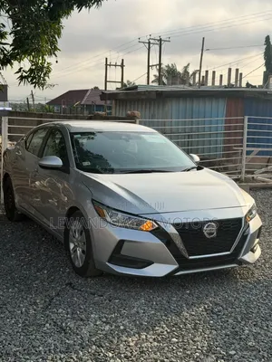 Nissan Sentra 2023 Silver
