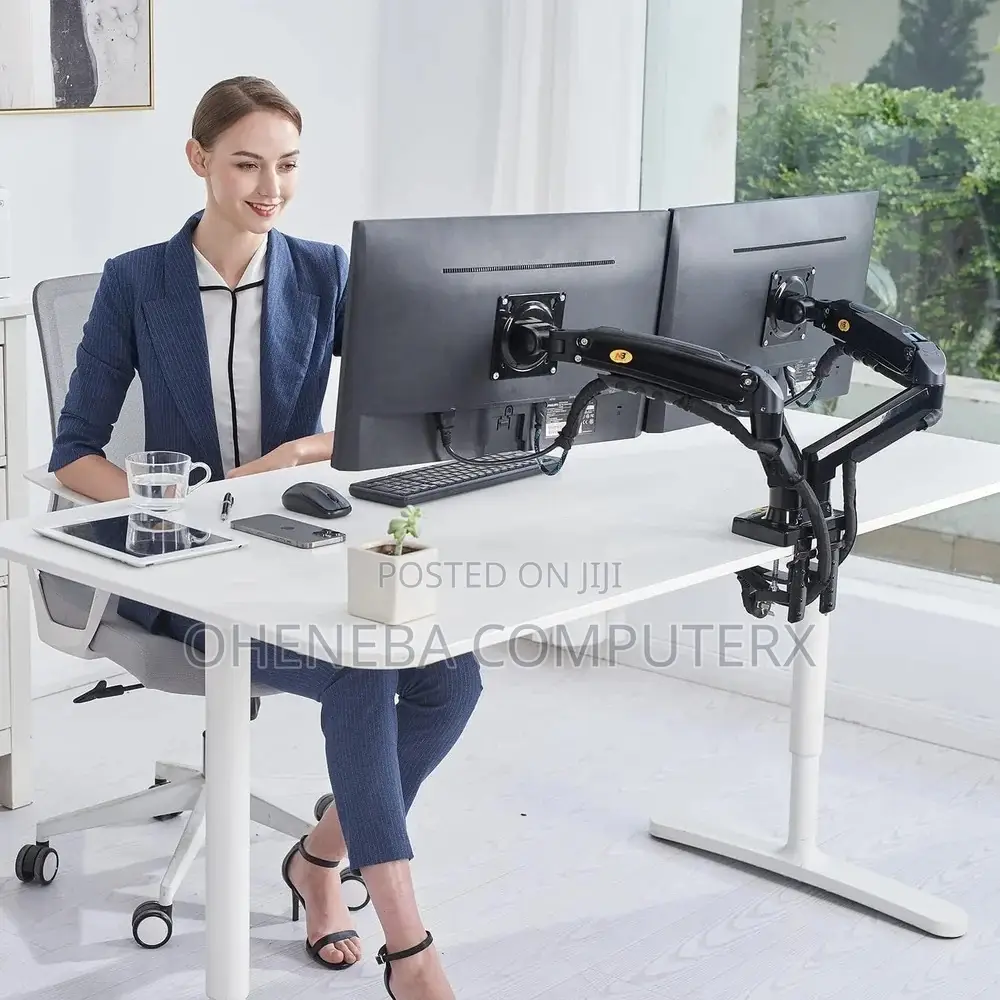 Universal F160 Dual Monitor Mount 17inches to 32inches
